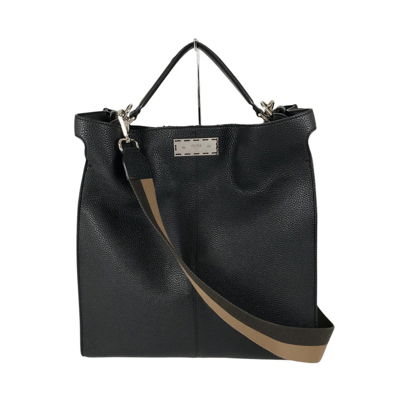 フェンディ ハンドバッグ