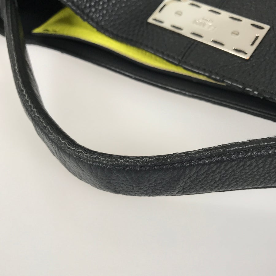 フェンディ ハンドバッグ