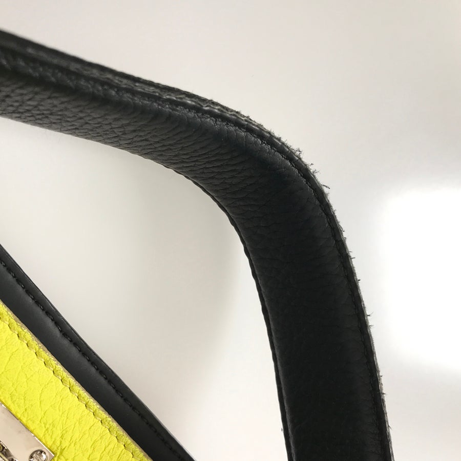 フェンディ ハンドバッグ