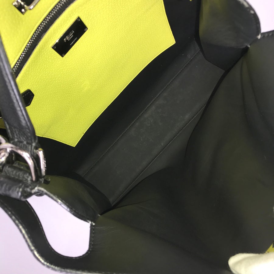 フェンディ ハンドバッグ