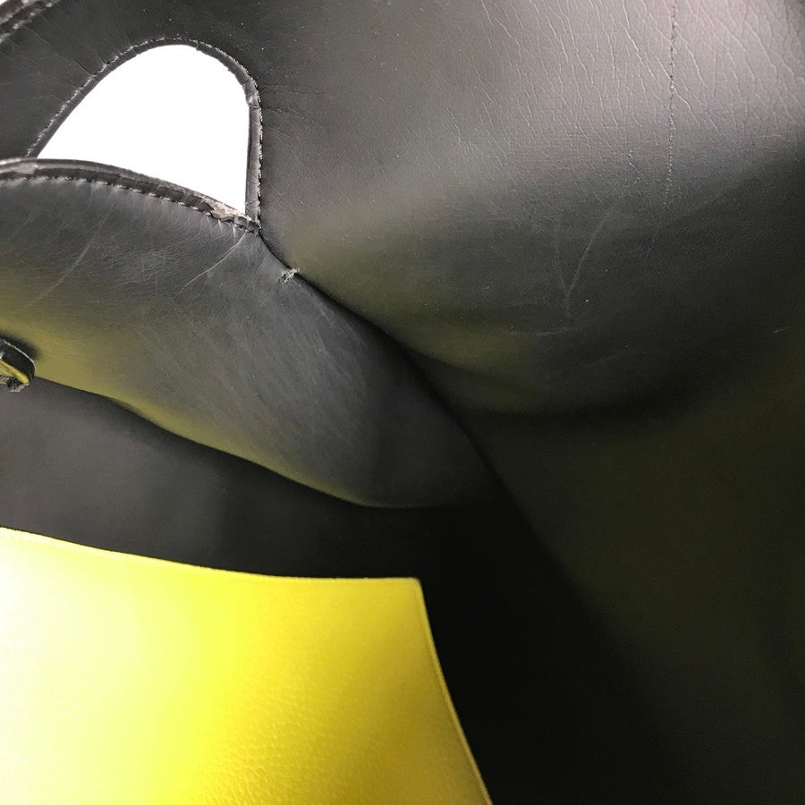 フェンディ ハンドバッグ