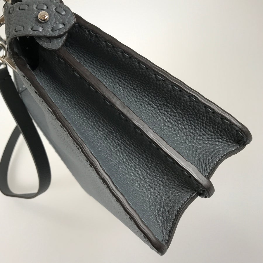 フェンディ ハンドバッグ