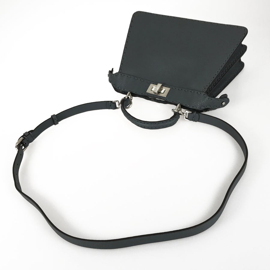 フェンディ ハンドバッグ