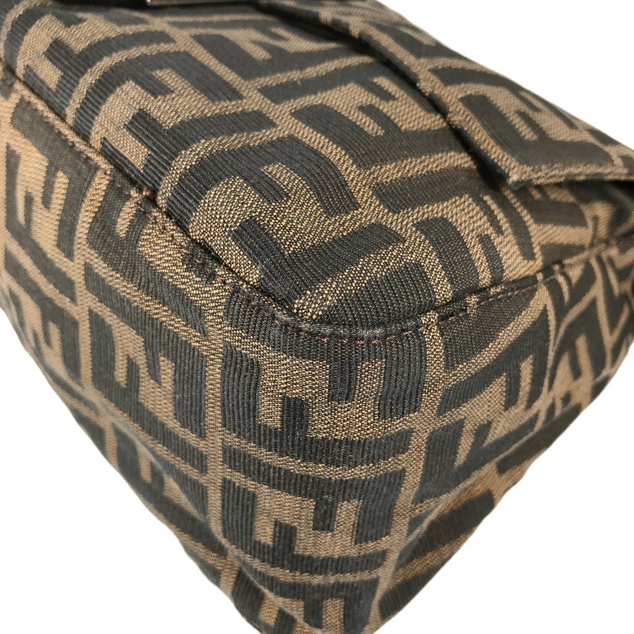 フェンディ ショルダーバッグ