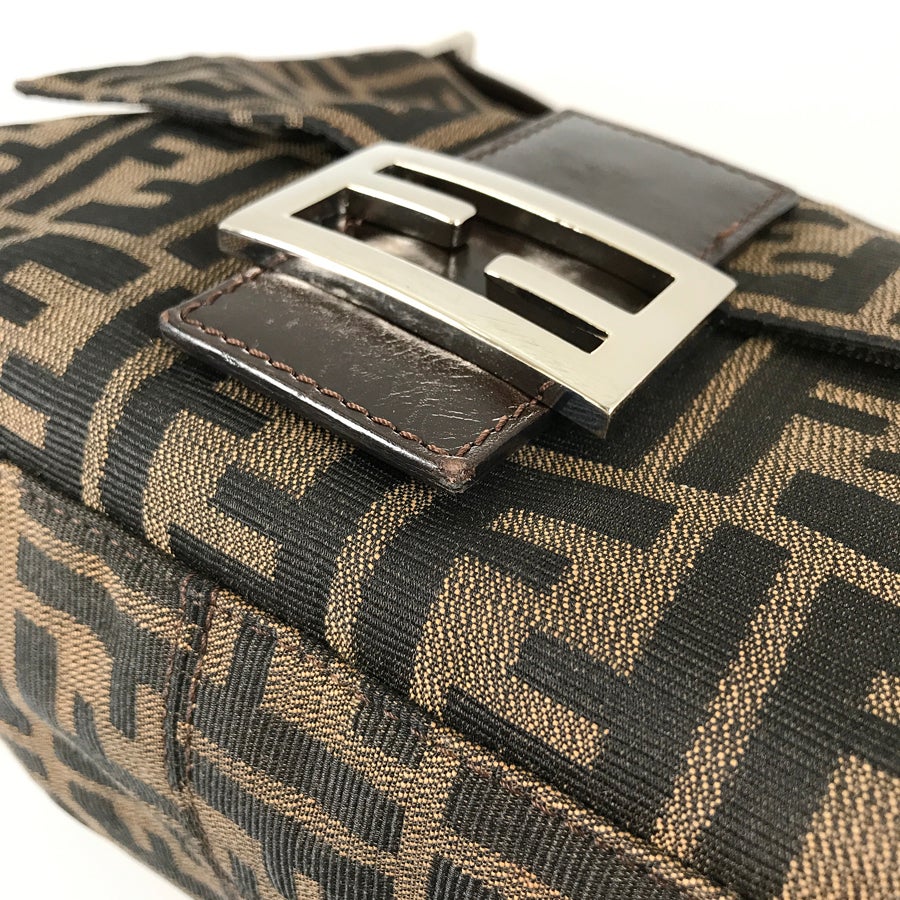 フェンディ ショルダーバッグ