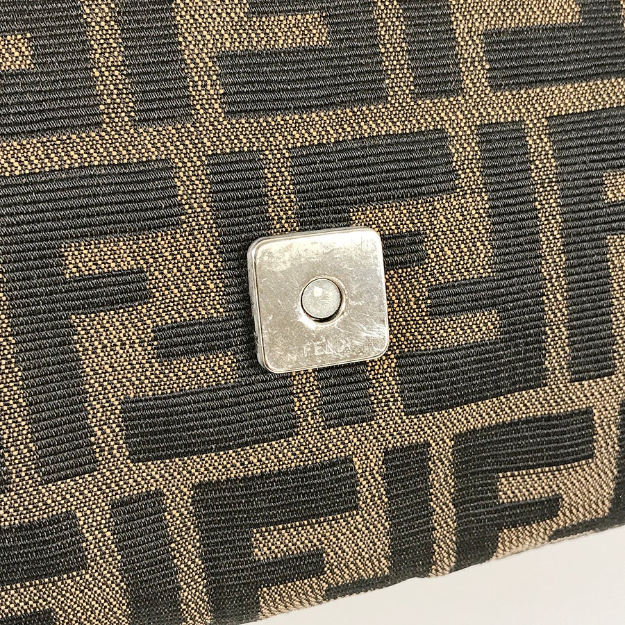 フェンディ ショルダーバッグ