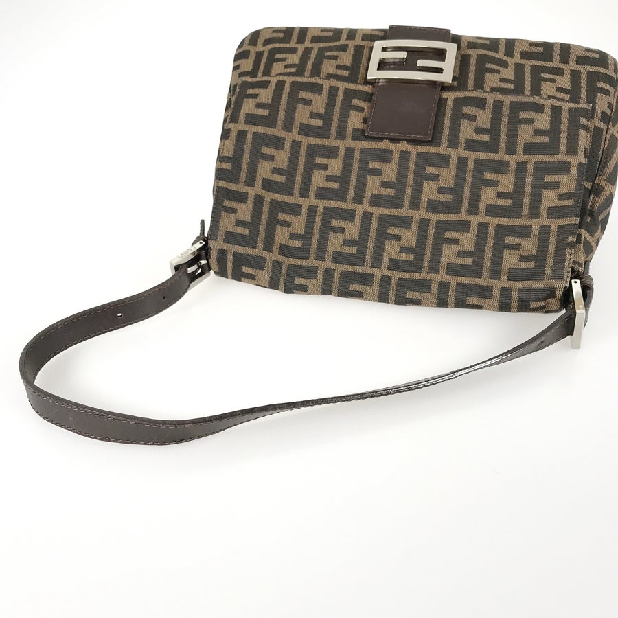 フェンディ ショルダーバッグ