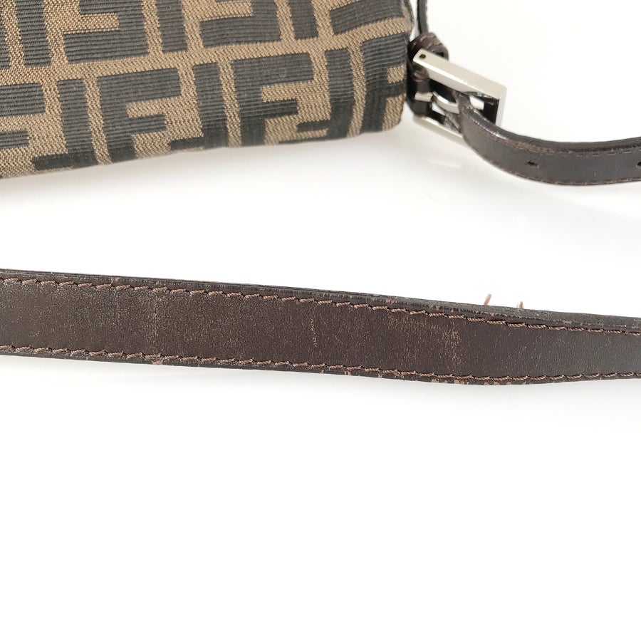 フェンディ ショルダーバッグ