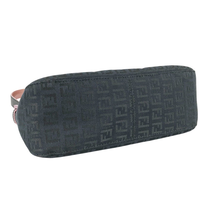 フェンディ ショルダーバッグ