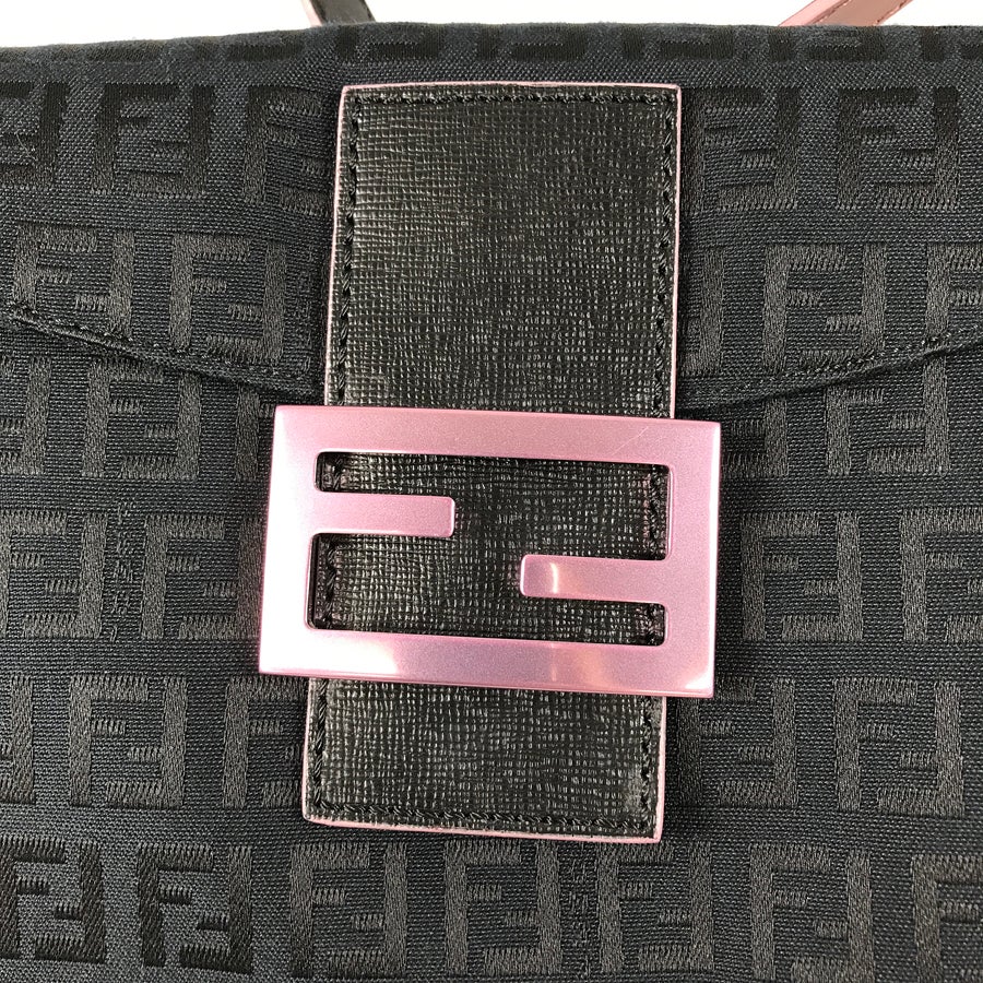 フェンディ ショルダーバッグ