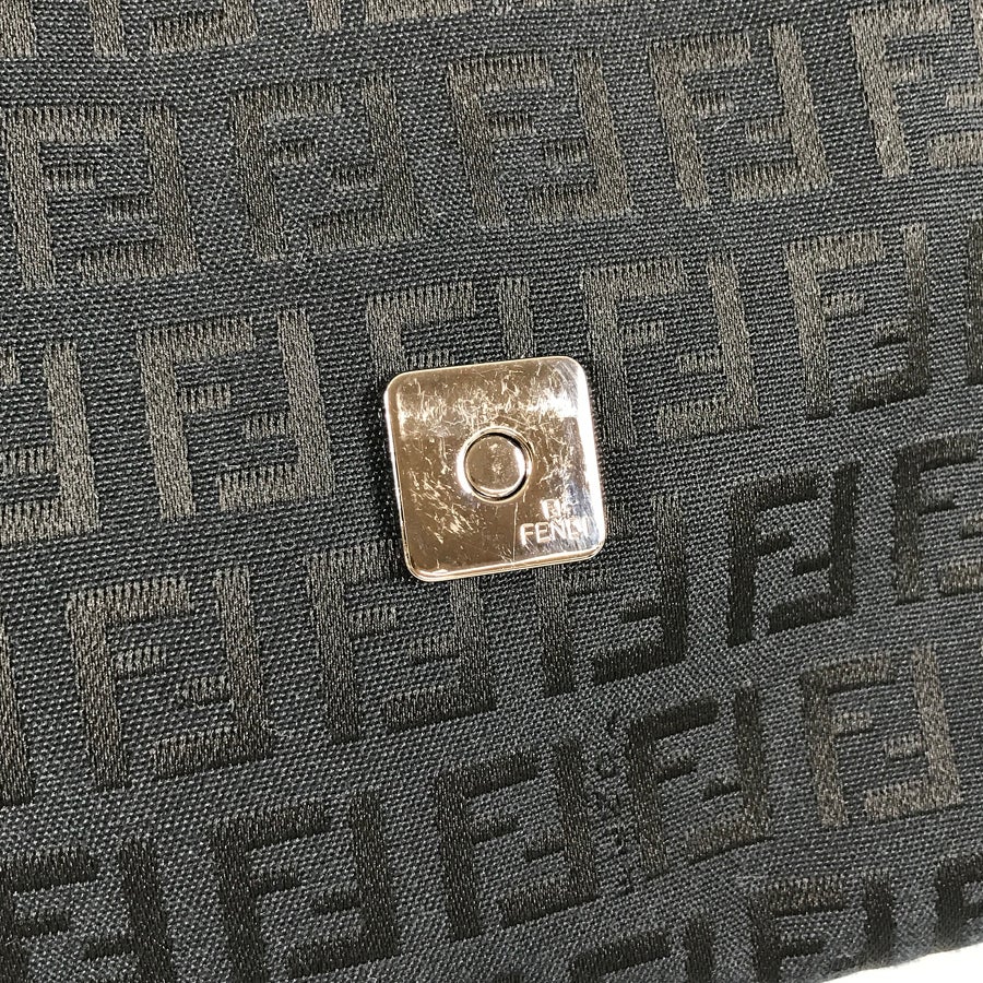 フェンディ ショルダーバッグ