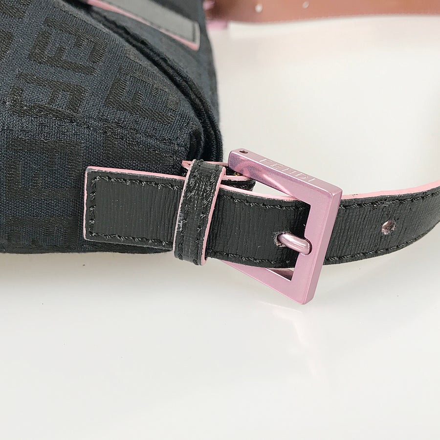 フェンディ ショルダーバッグ