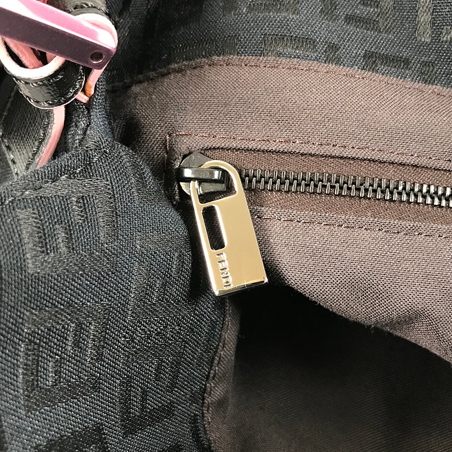 フェンディ ショルダーバッグ