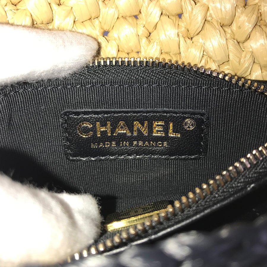 シャネル ショルダーバッグ