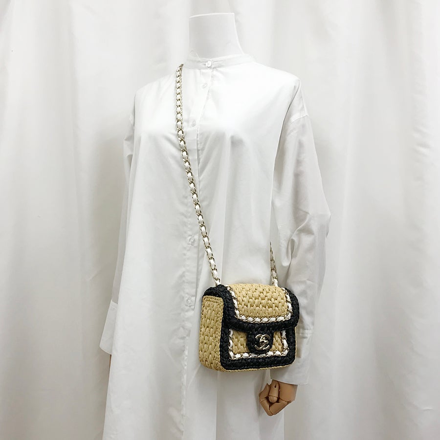 シャネル ショルダーバッグ