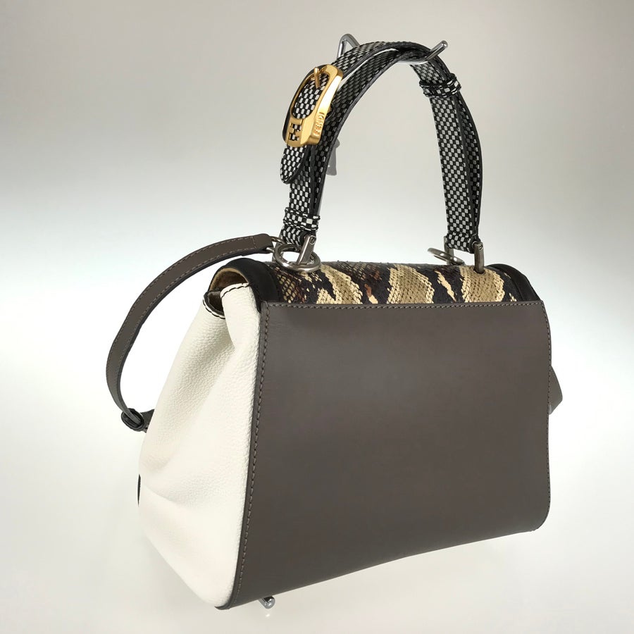 フェンディ ハンドバッグ