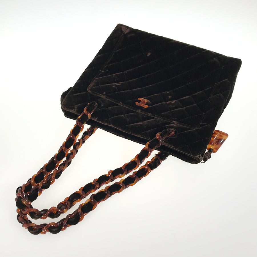 シャネル ショルダーバッグ