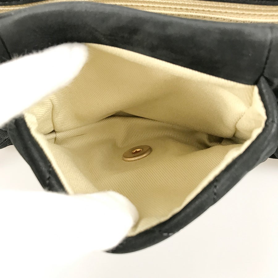 シャネル ショルダーバッグ