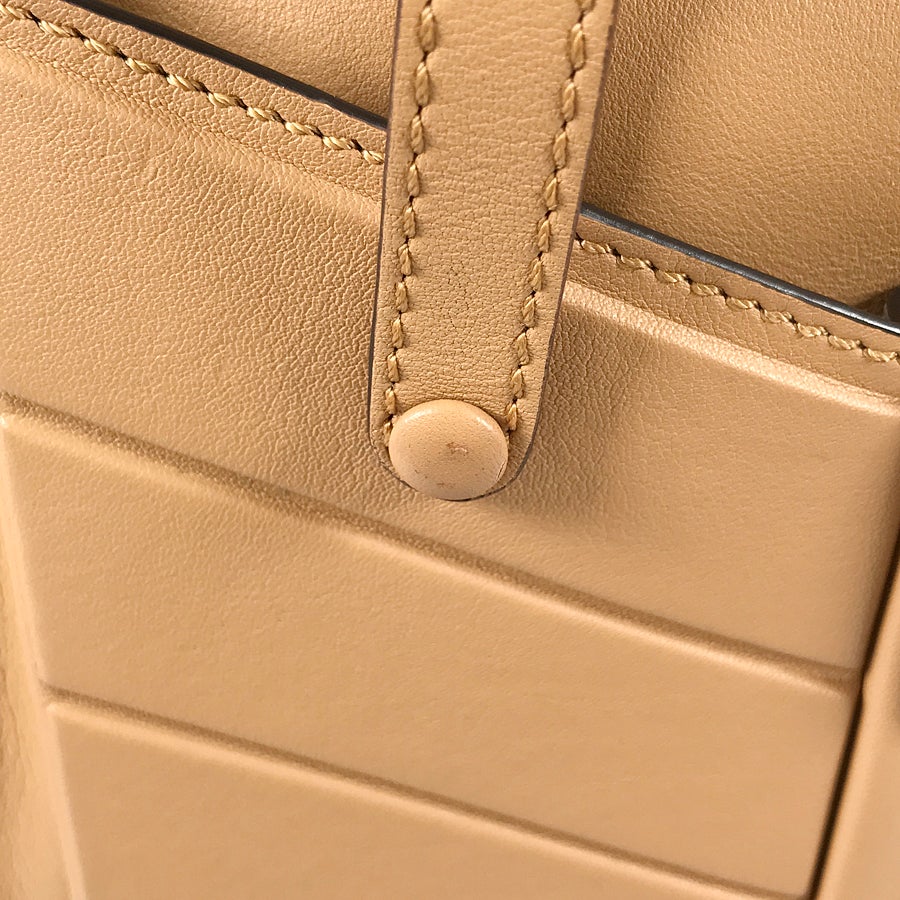 フェンディ ハンドバッグ