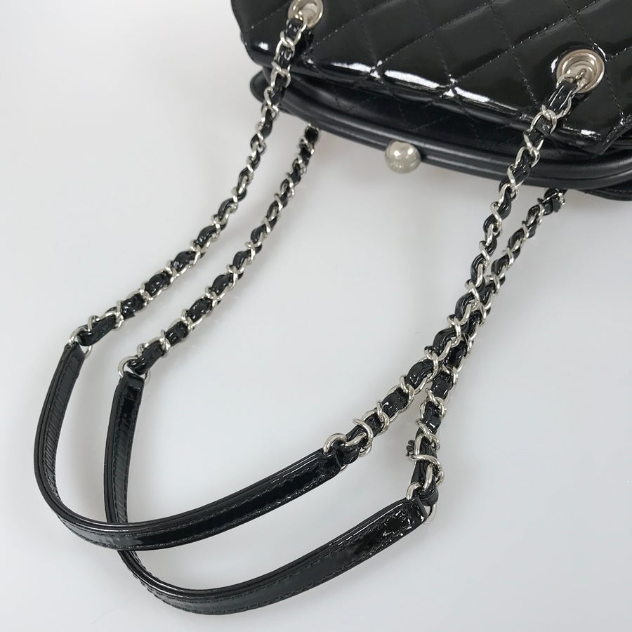 シャネル ショルダーバッグ