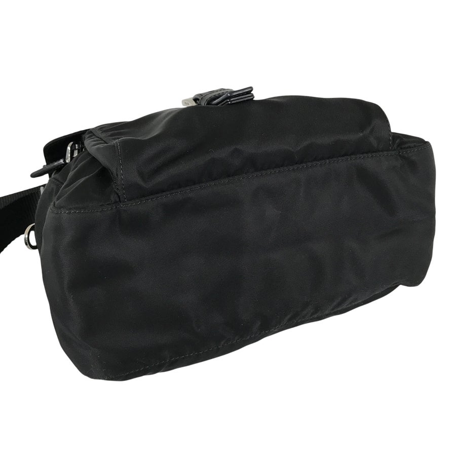 プラダ ショルダーバッグ