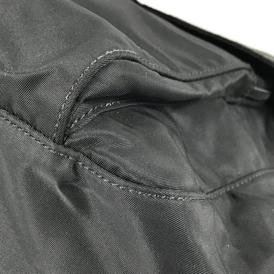 プラダ ショルダーバッグ