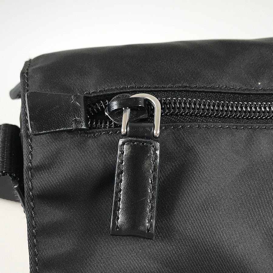 プラダ ショルダーバッグ