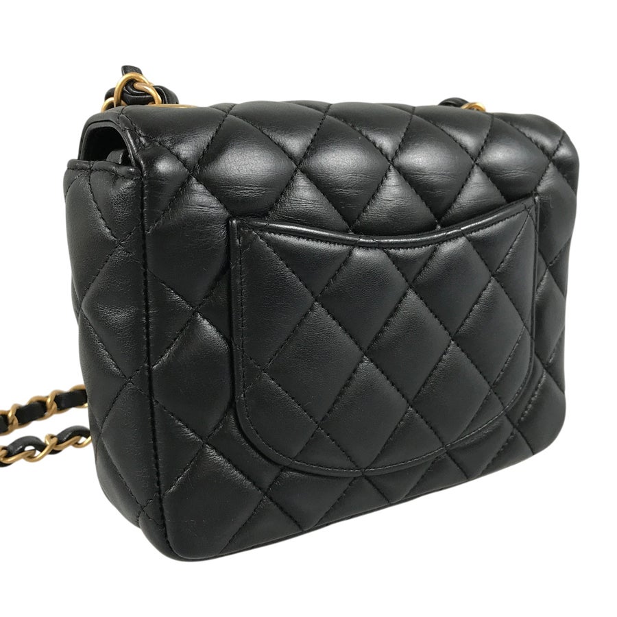 シャネル ショルダーバッグ