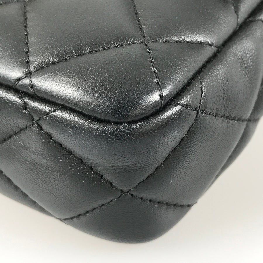 シャネル ショルダーバッグ