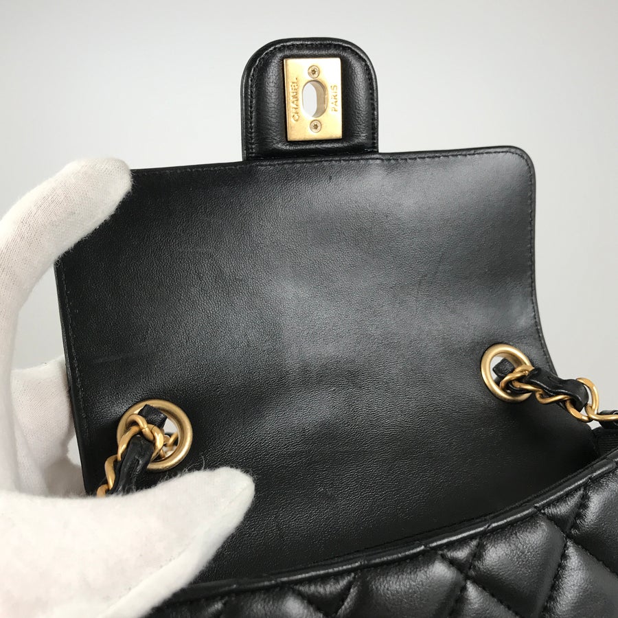 シャネル ショルダーバッグ