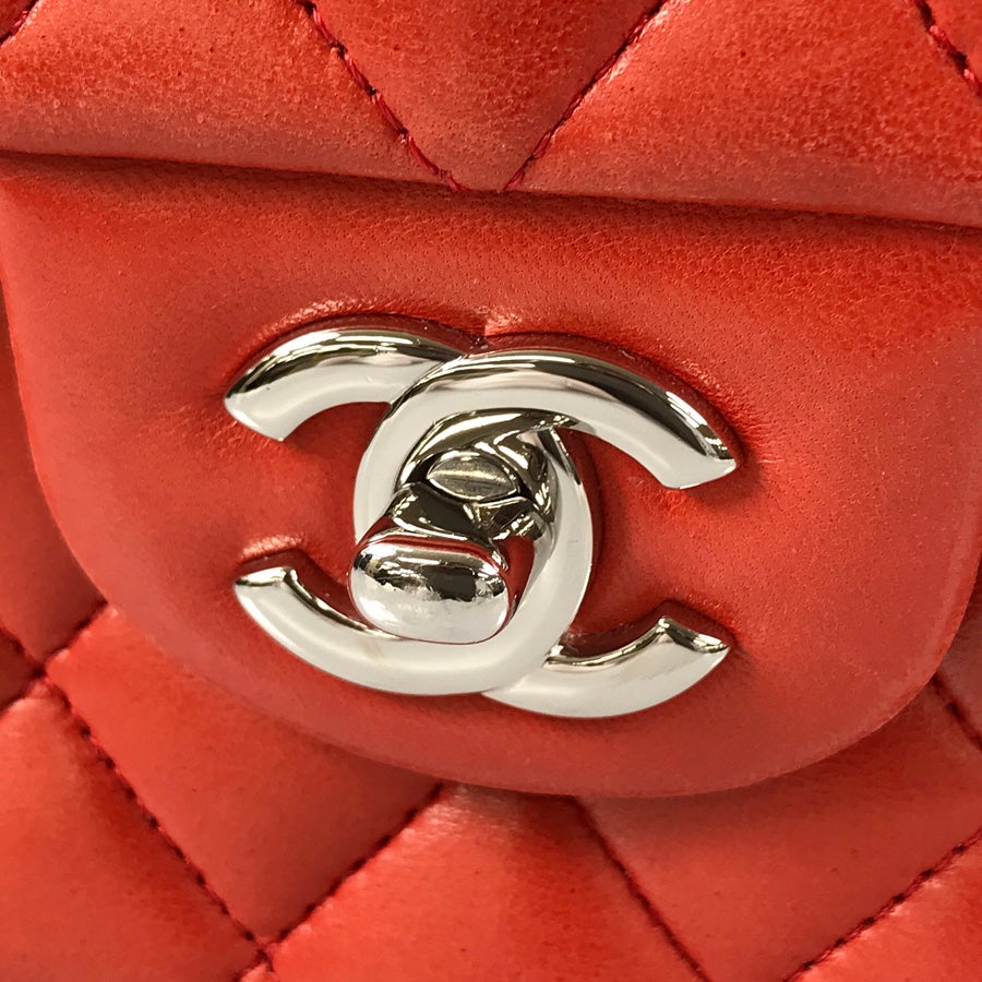 シャネル ショルダーバッグ