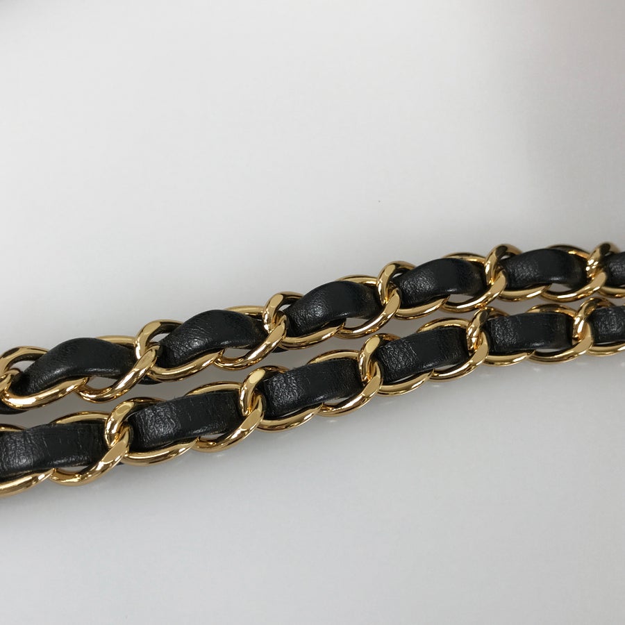 シャネル ショルダーバッグ