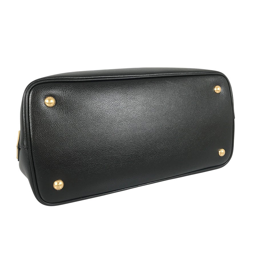 プラダ トートバッグ