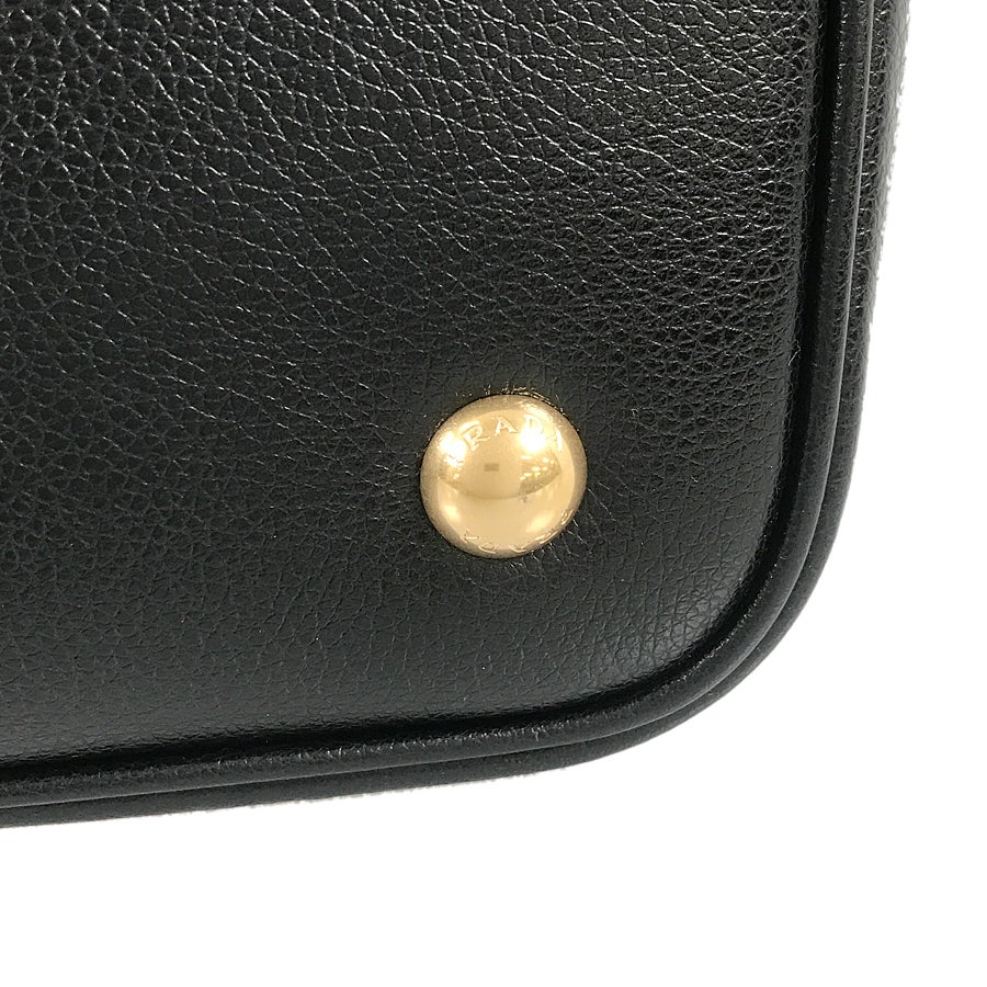 プラダ トートバッグ