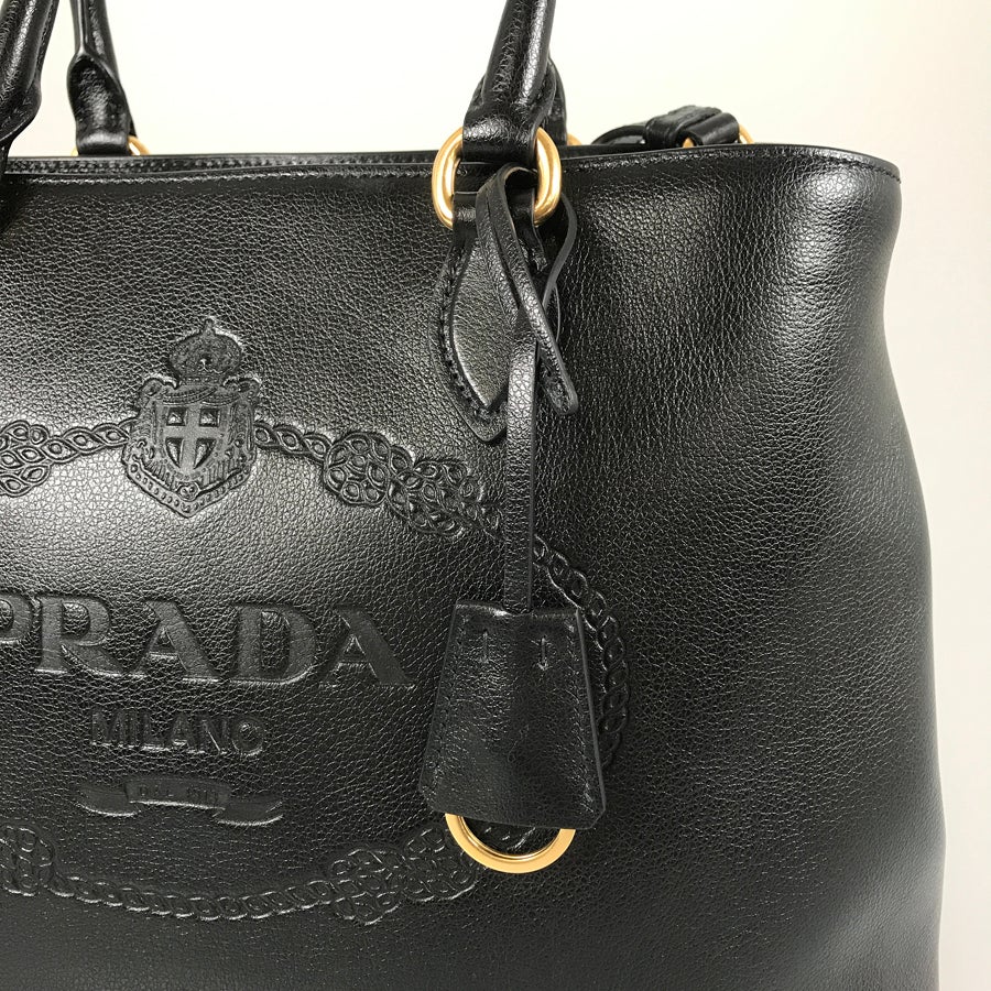 プラダ トートバッグ
