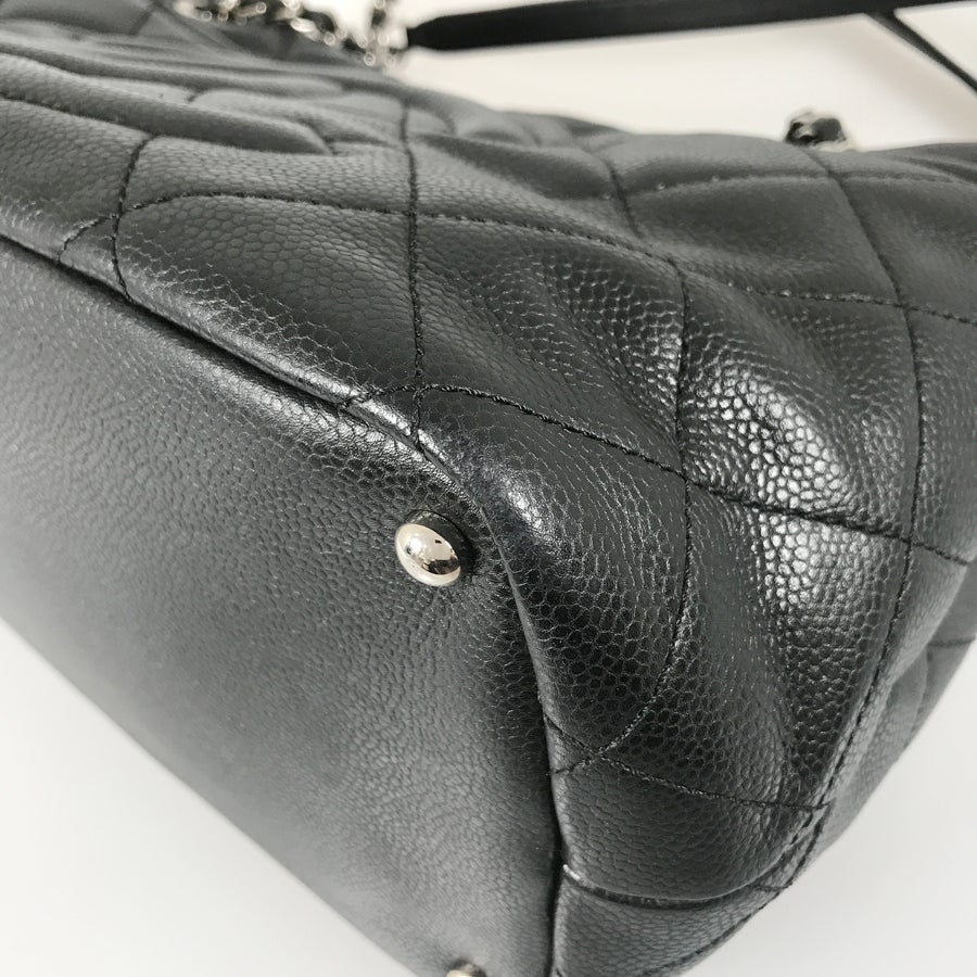 シャネル ショルダーバッグ