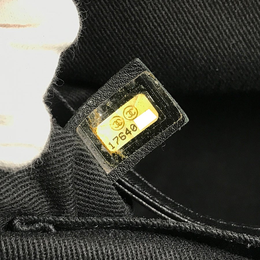 シャネル ショルダーバッグ