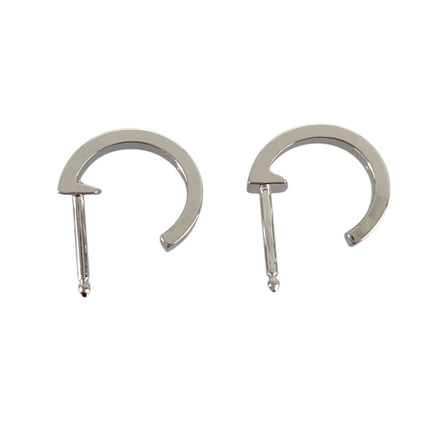 カルティエ ピアス