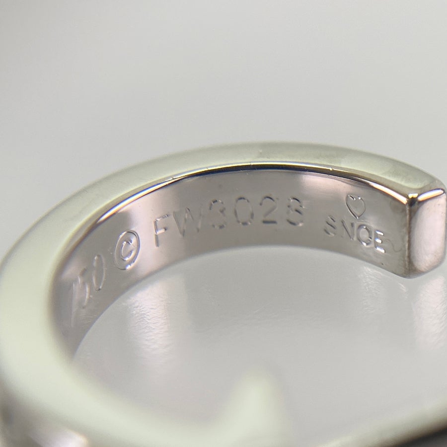 カルティエ ピアス