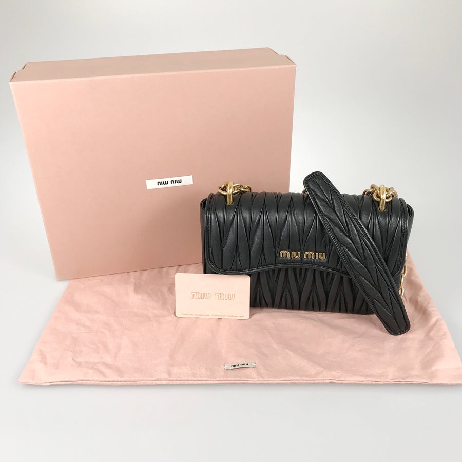 ミュウミュウ ショルダーバッグ