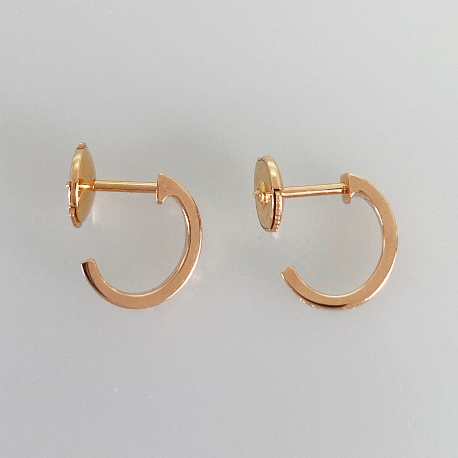 カルティエ ピアス