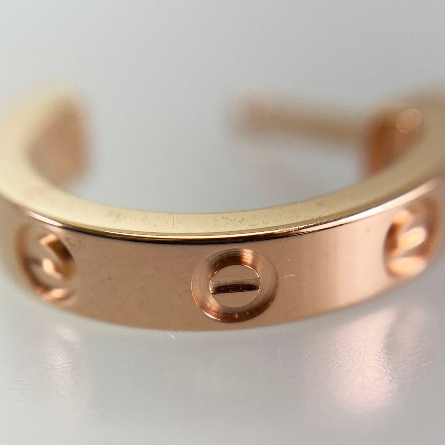 カルティエ ピアス