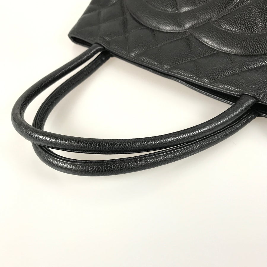 シャネル トートバッグ