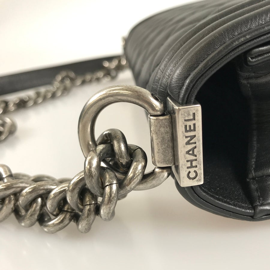 シャネル ショルダーバッグ