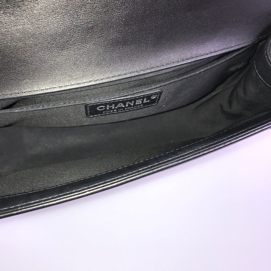 シャネル ショルダーバッグ