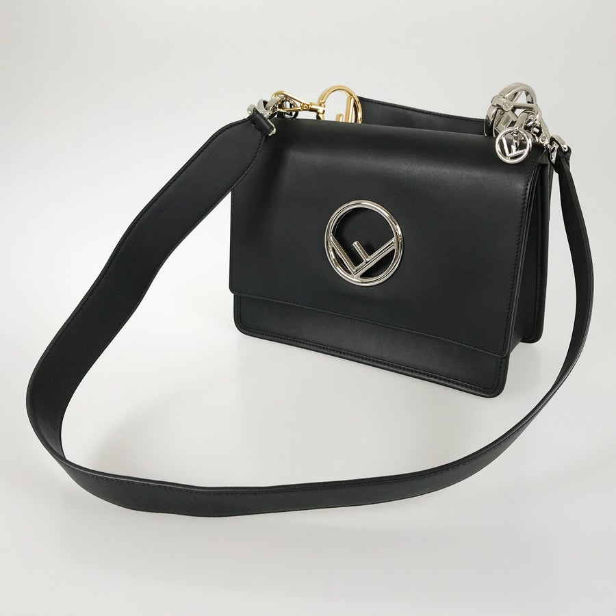 フェンディ ハンドバッグ