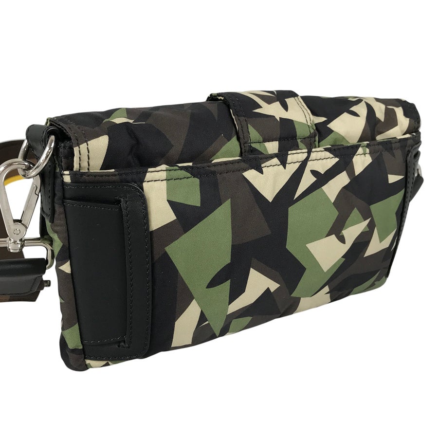 フェンディ ショルダーバッグ