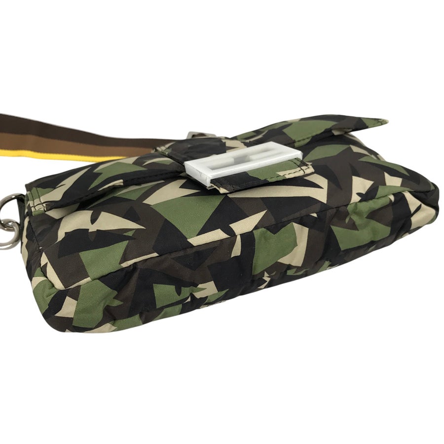 フェンディ ショルダーバッグ