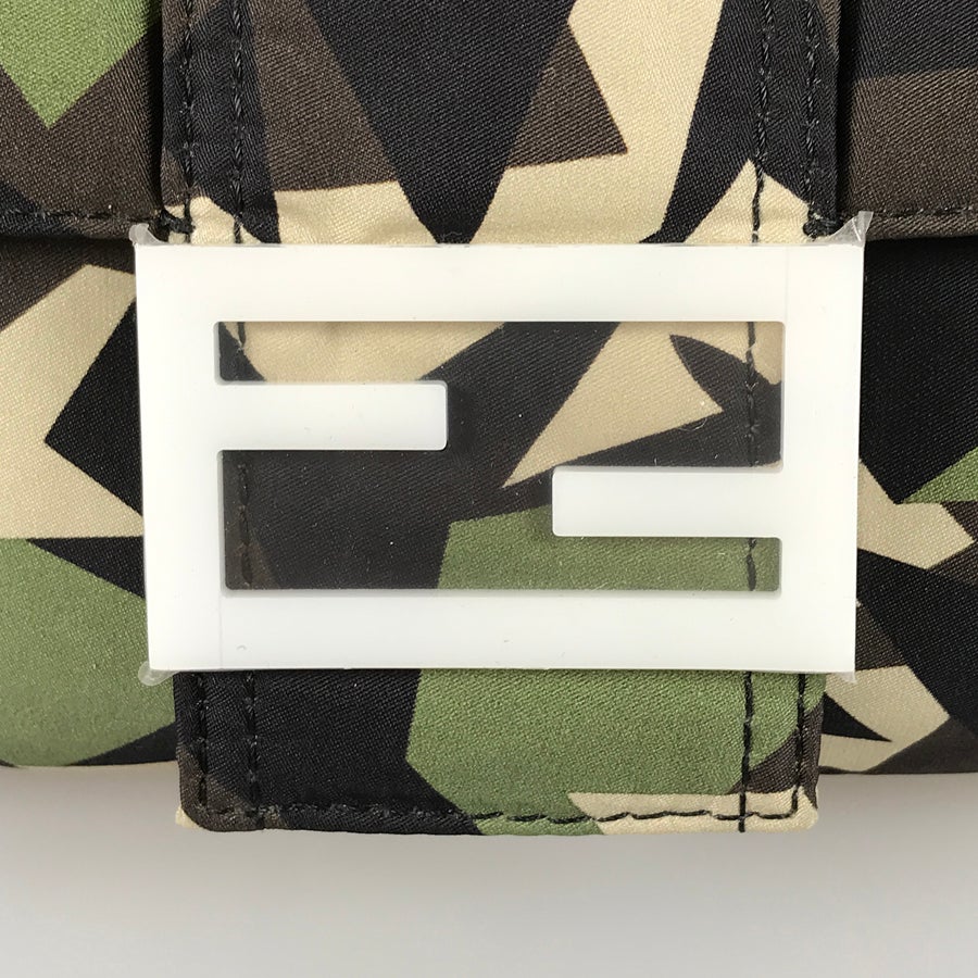 フェンディ ショルダーバッグ