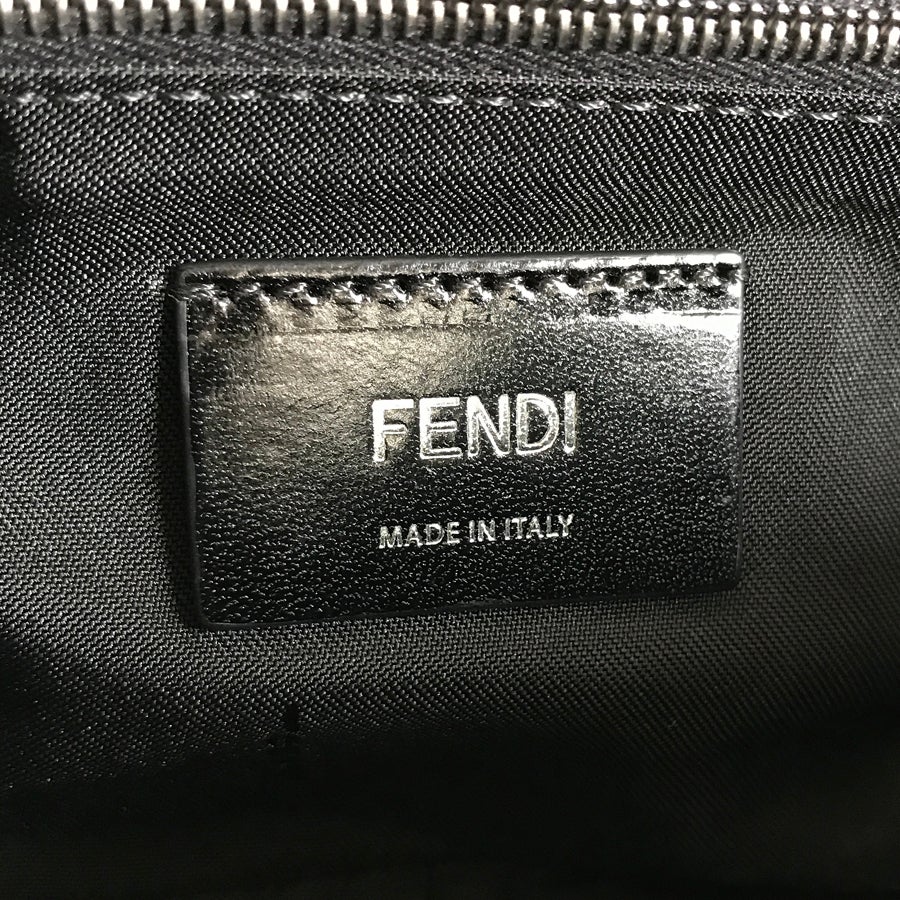 フェンディ ショルダーバッグ